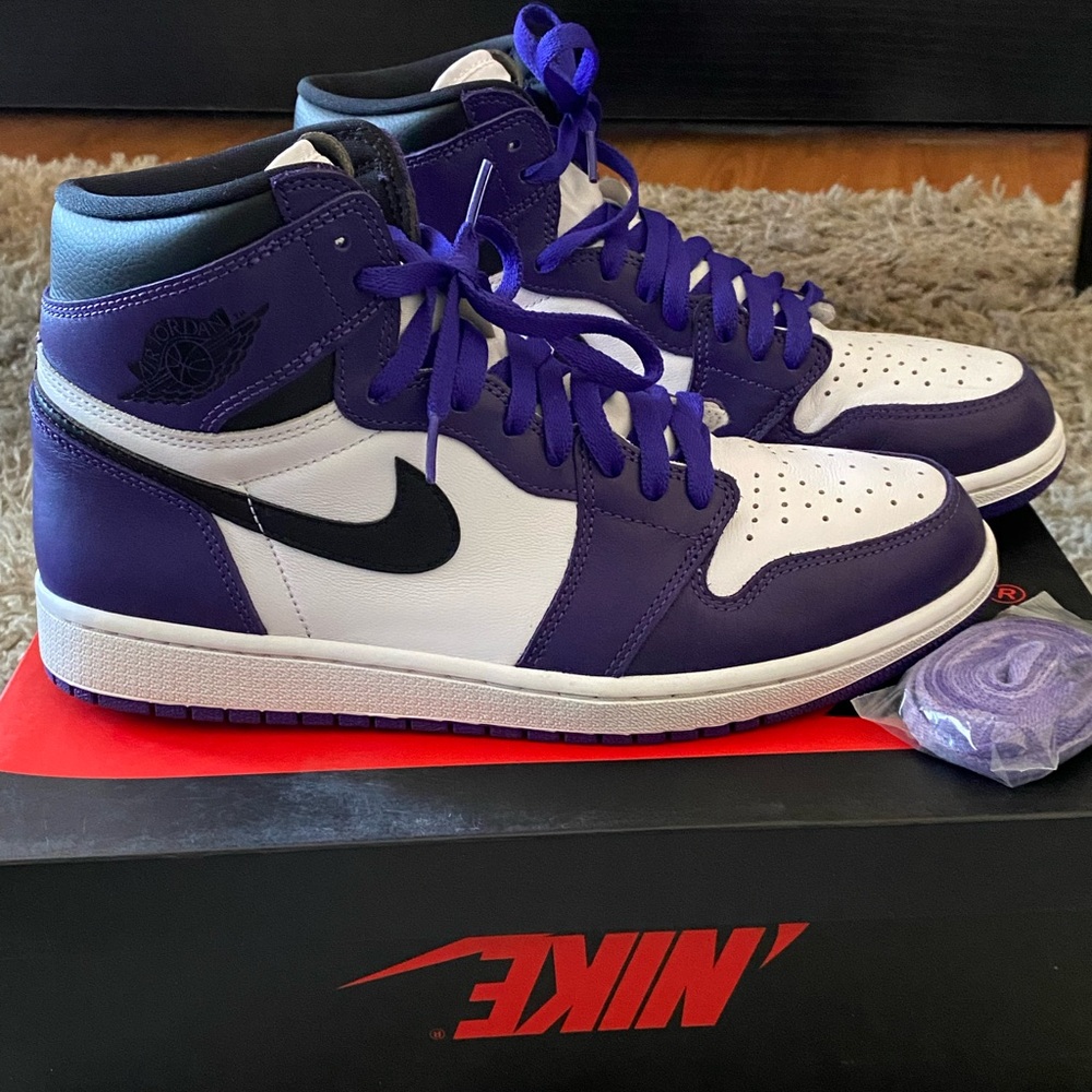 Nike Air Jordan 1 Retro OG High Court Purple Shoes size 10.5